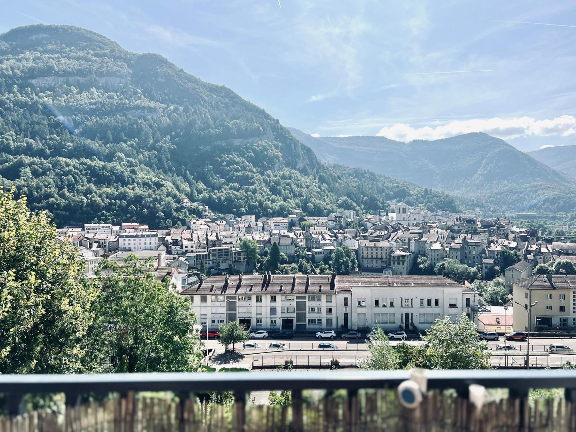 Le Balcon Du Boulevard Bellevue 생클로드 외부 사진